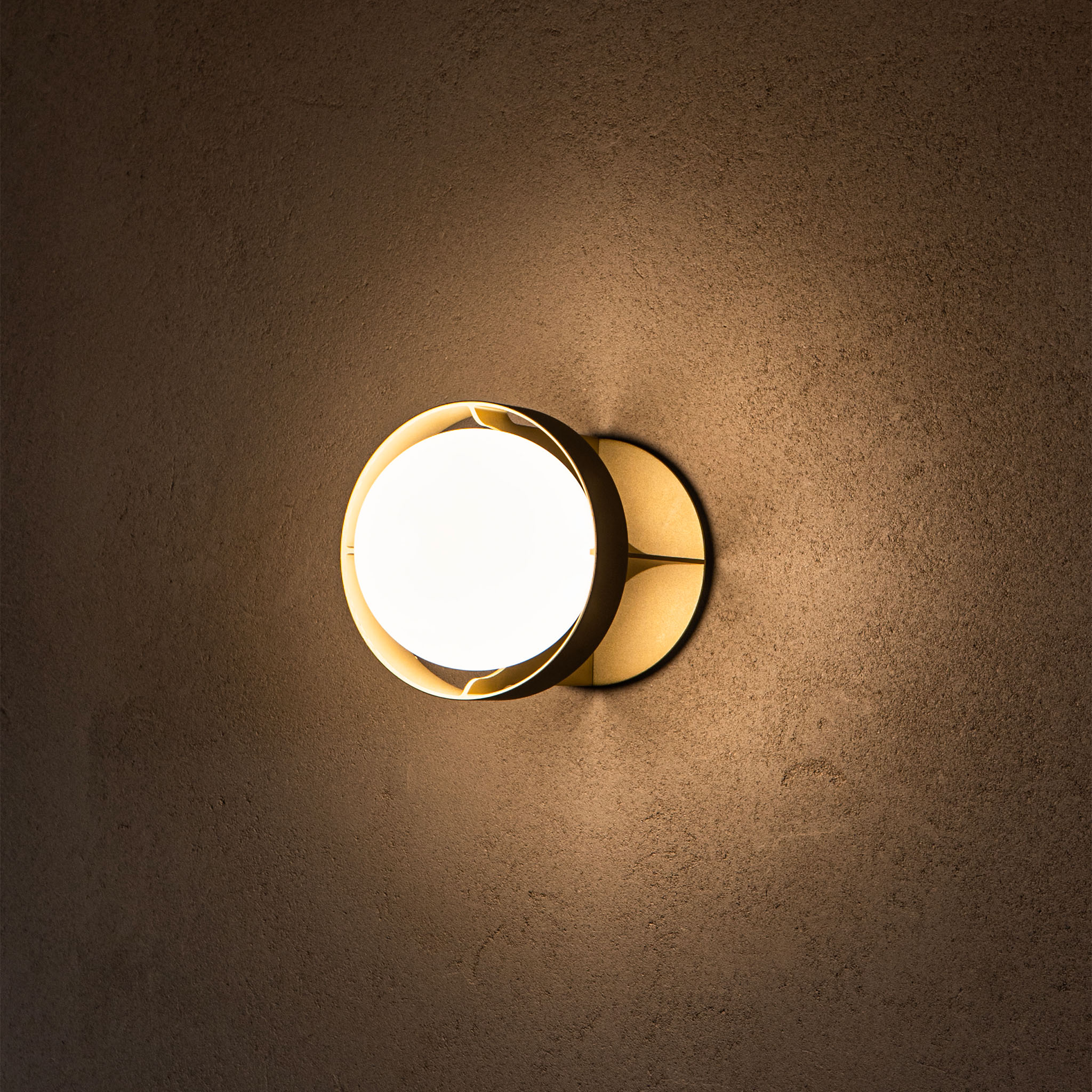 Loop Wall Light in Gold + Sphere IV - Image 5