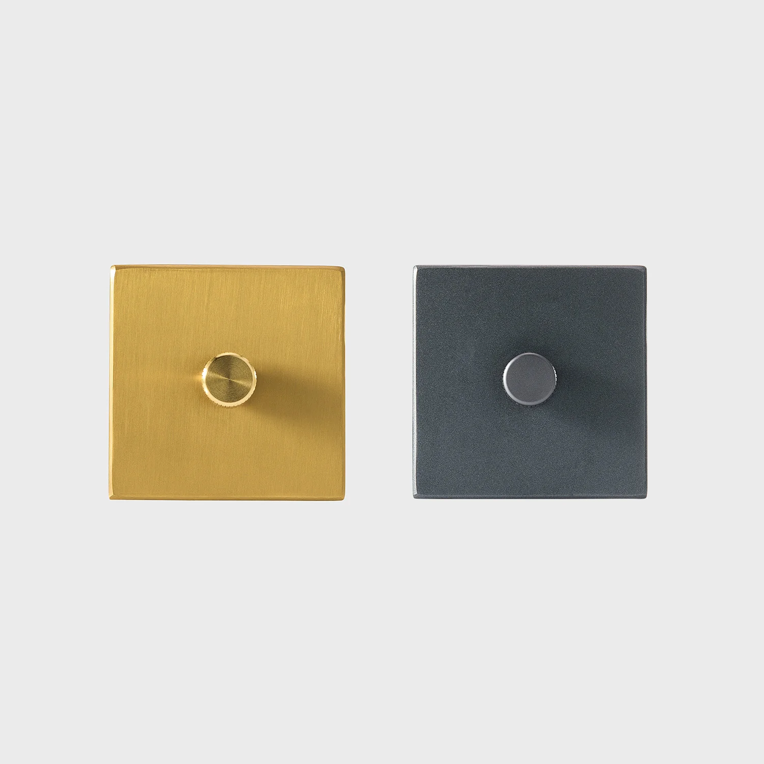 Single Rotary Wall Dimmer in Brass - Image 3