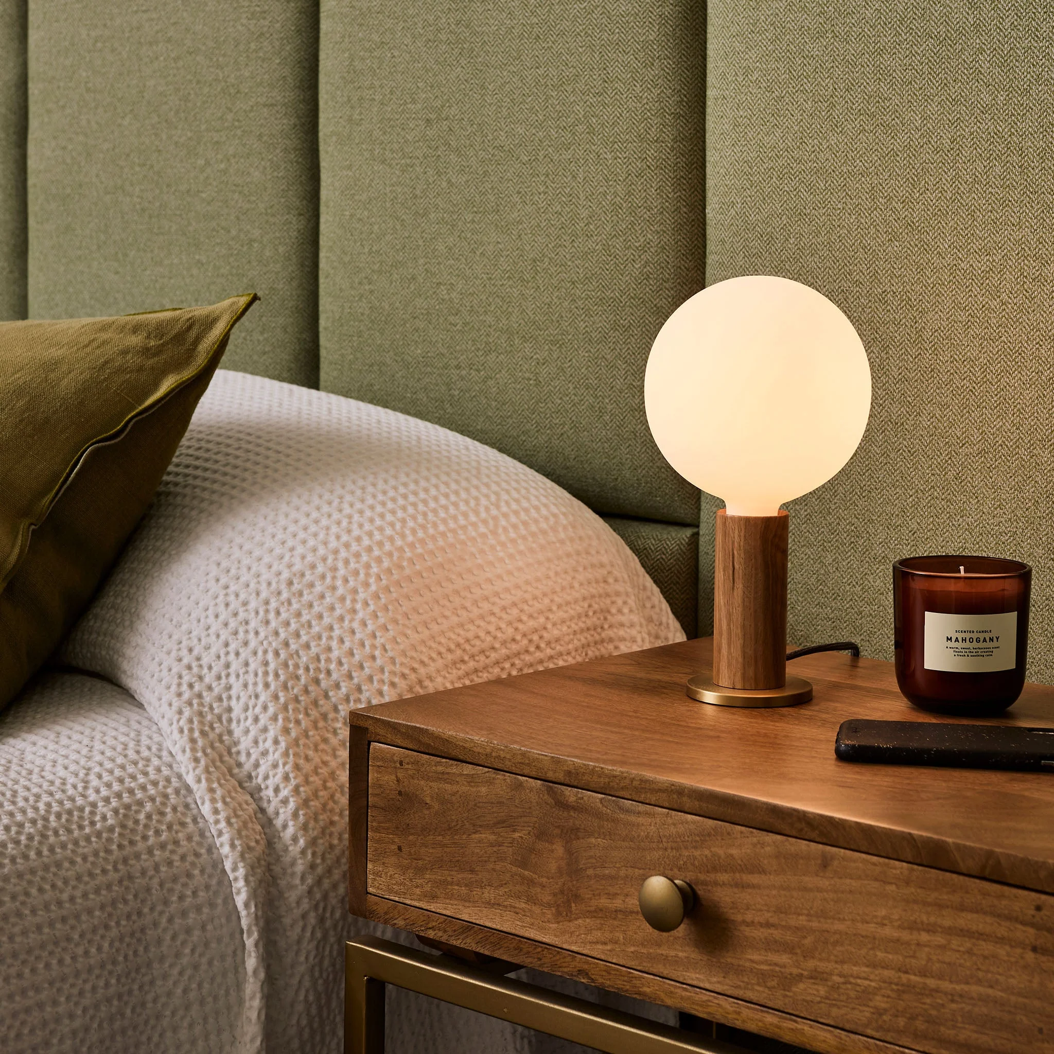 Sphere IV E27 Dim-to-Warm LED Bulb - Image 3