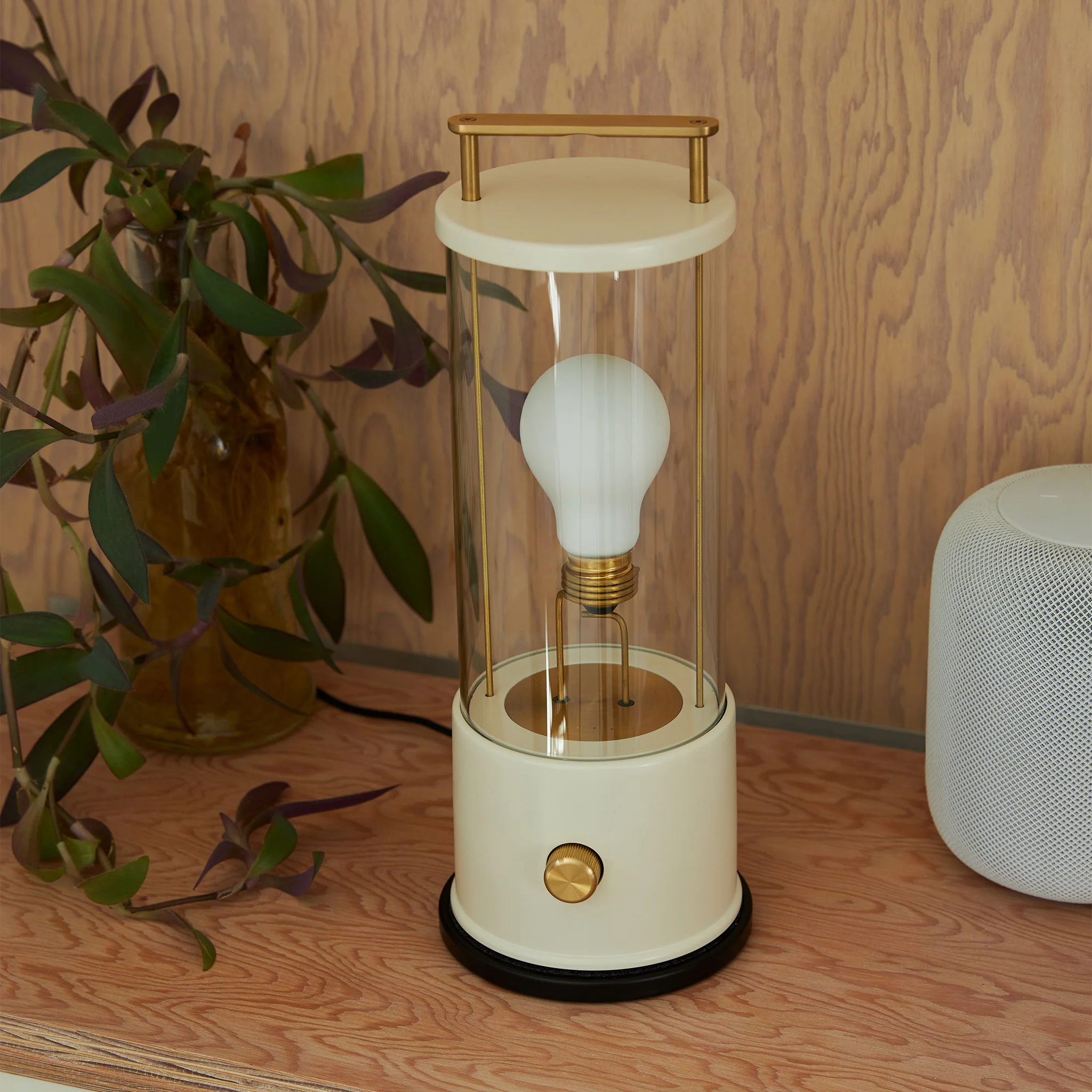 The Muse Wireless Charger - Image 5
